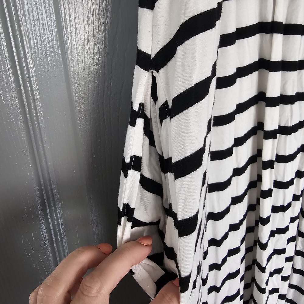 XL Bellamie White Midi Dress w/ Black Stripes, Racerback, Pockets, Stretch - Picture 3 of 5